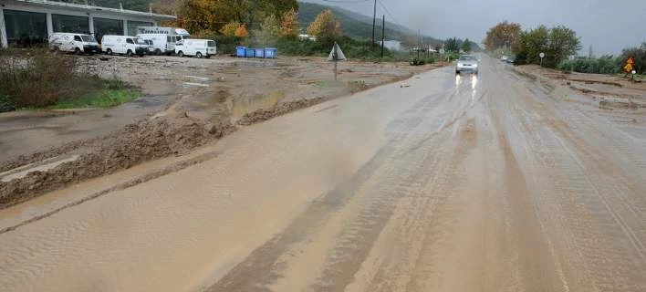 Διακόπηκε η κυκλοφορία σε Ροδόπη, Δράμα λόγω έντονης βροχόπτωσης